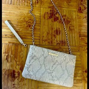 Kelly Wynne Risky Biz Wrislet